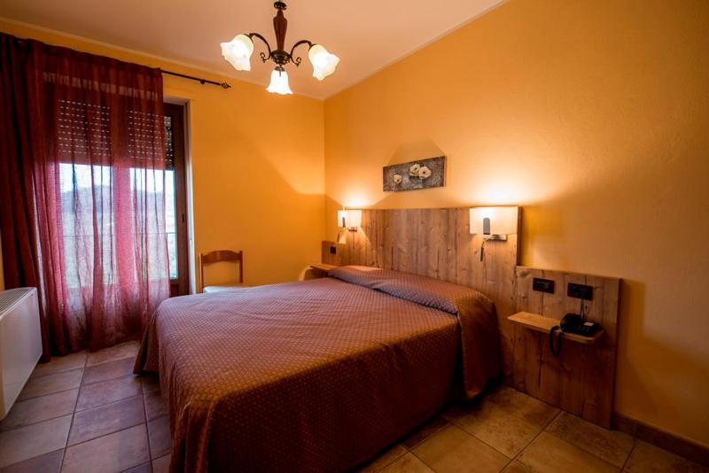 Ristorante Albergo Da Maurizio 크라반자나 외부 사진
