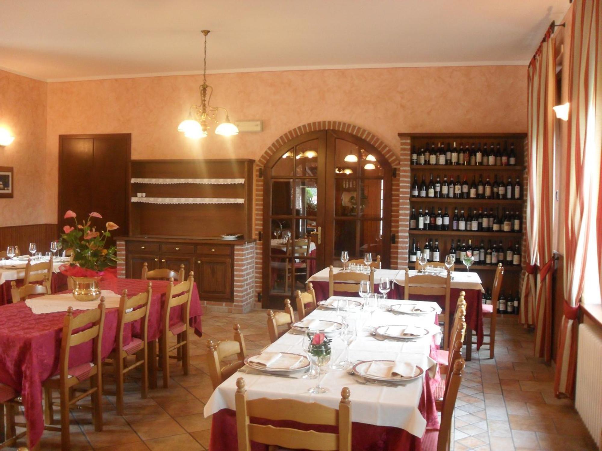 Ristorante Albergo Da Maurizio 크라반자나 외부 사진