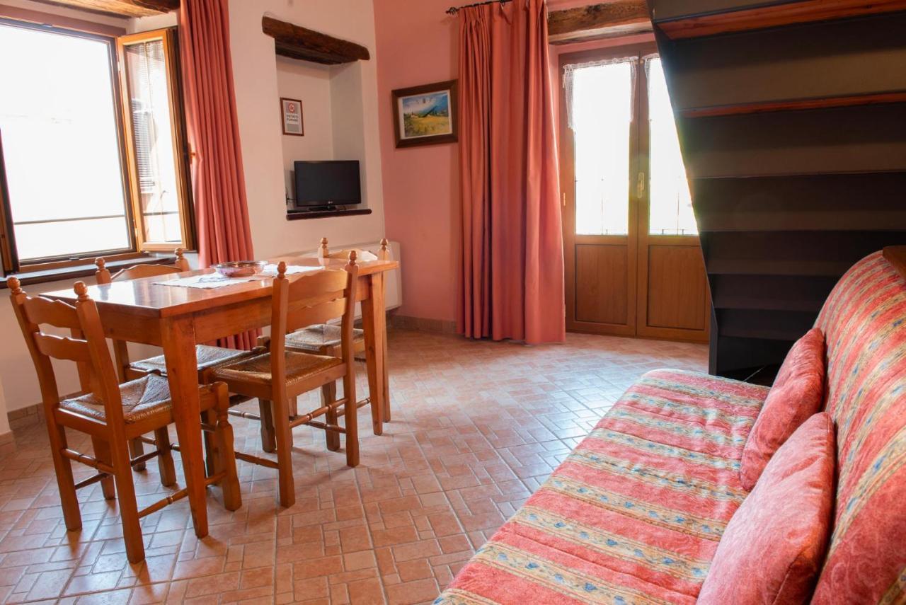 Ristorante Albergo Da Maurizio 크라반자나 외부 사진